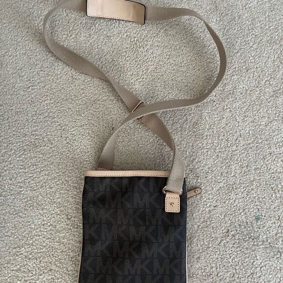 Michael Kors Crossbody Bag   - Picture 2 of 3